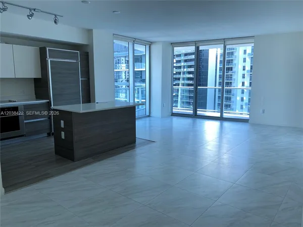 $4,000 | 1100 South Miami Avenue, Unit 2710, Miami, FL 33130