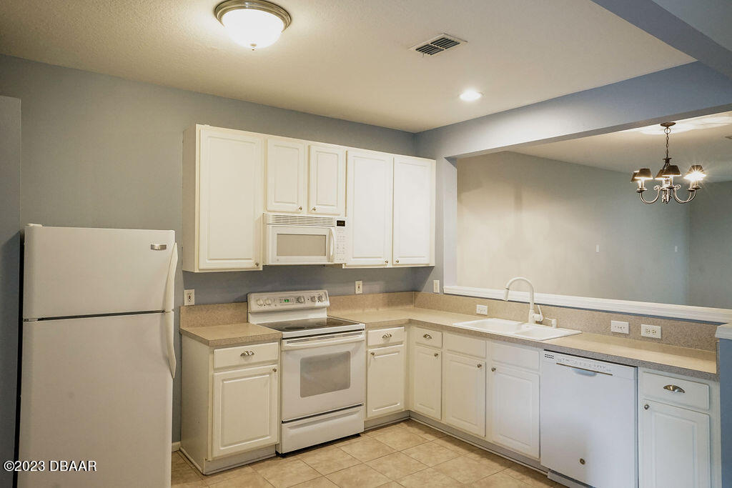 7990 Baymeadows Road, Unit 1306 Jacksonville, FL 32256 - Photo 9 of 36 DSC06079-HDR