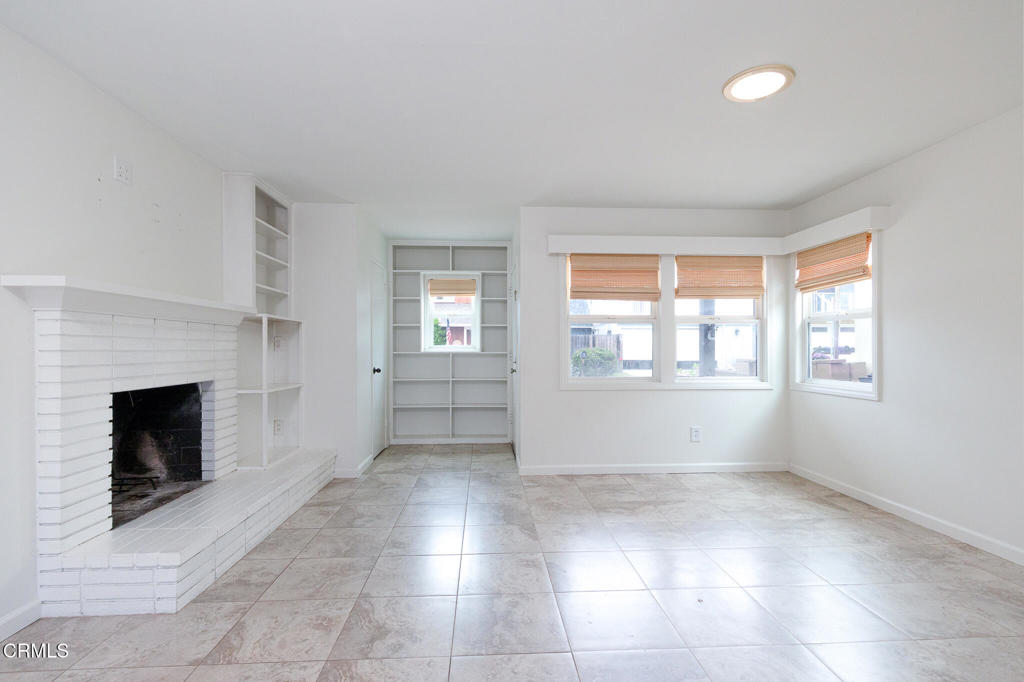 136 Oxnard Avenue Oxnard, CA 93035 - Photo 15 of 27
