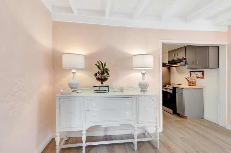 237 Southwest 3rd Avenue Delray Beach, FL 33444 - Photo 14 of 37 20250313210557491343000000-o