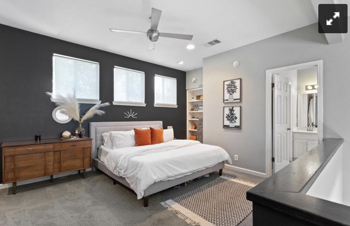 611 East 45th Street, Unit 25 Austin, TX 78751 - Photo 15 of 17 Bedroom featuring carpet, a ceiling fan, recessed lighting, and ensuite bathroom