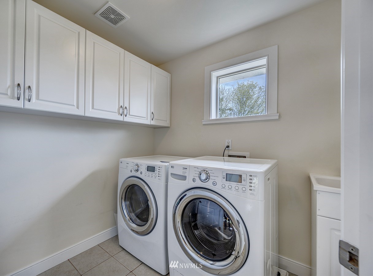 17429 102nd Avenue Northeast Bothell, WA 98011 - Photo 29 of 40 Gallery Image 29