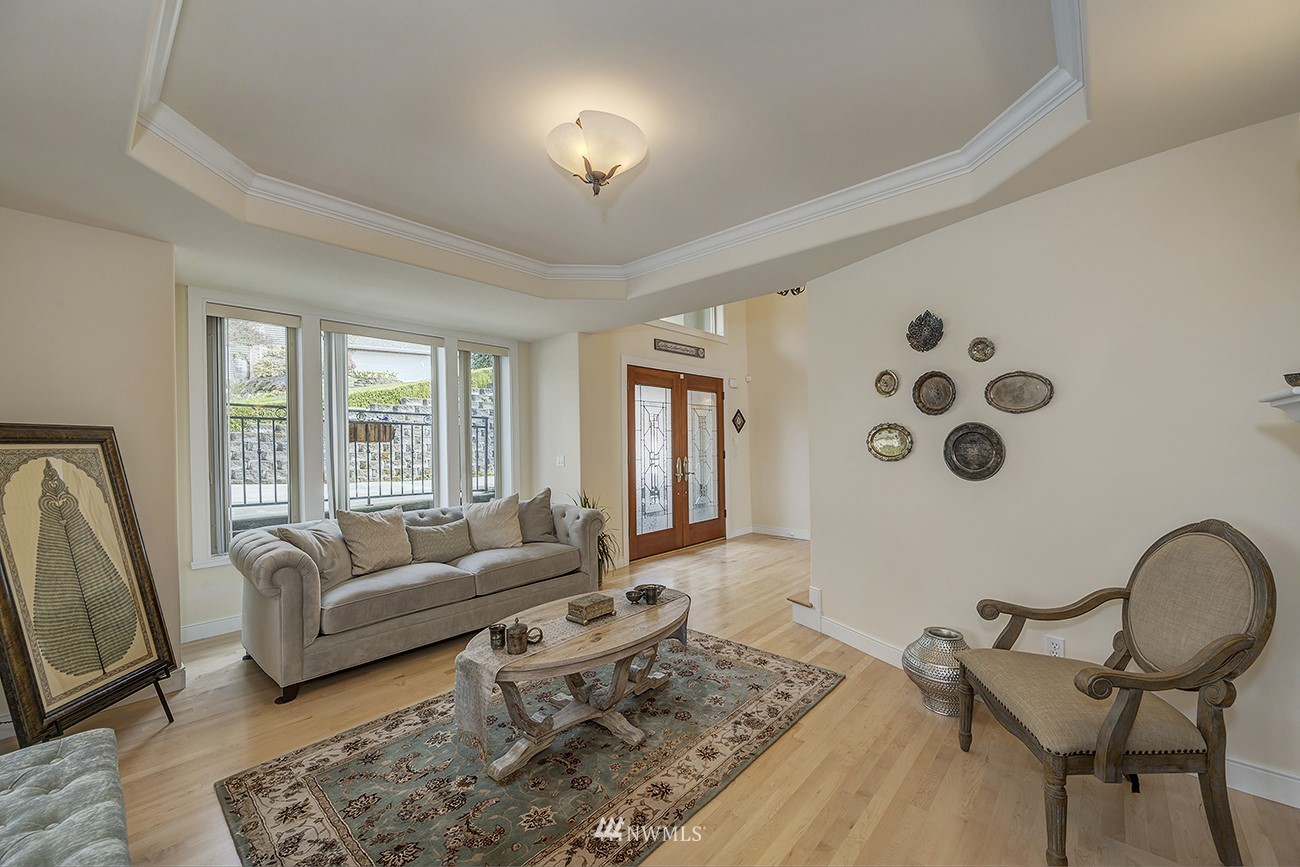 17429 102nd Avenue Northeast Bothell, WA 98011 - Photo 9 of 40 Gallery Image 9