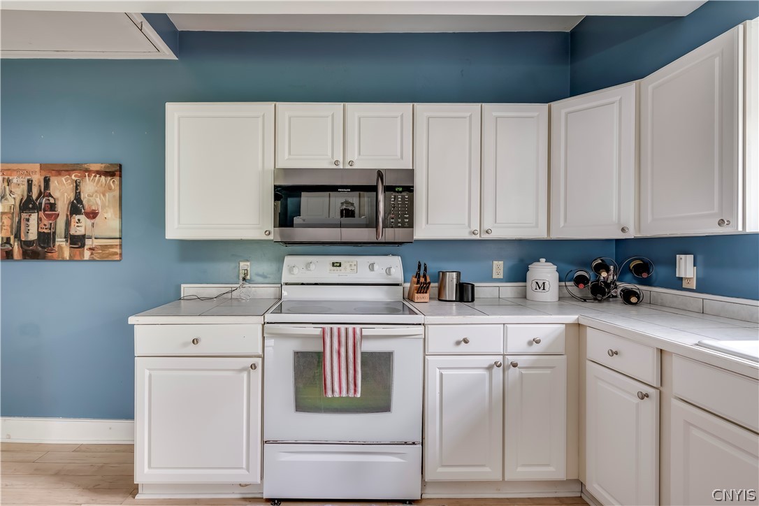 111 Monroe Street Sackets Harbor, NY 13685 - Photo 14 of 42