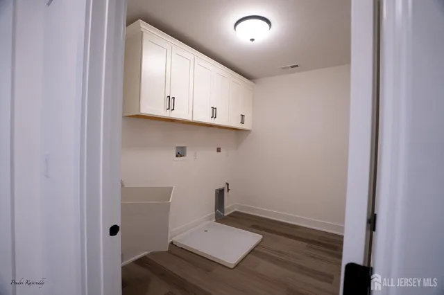 $5,200 | 85 Mustang Drive, Manalapan, NJ 07726