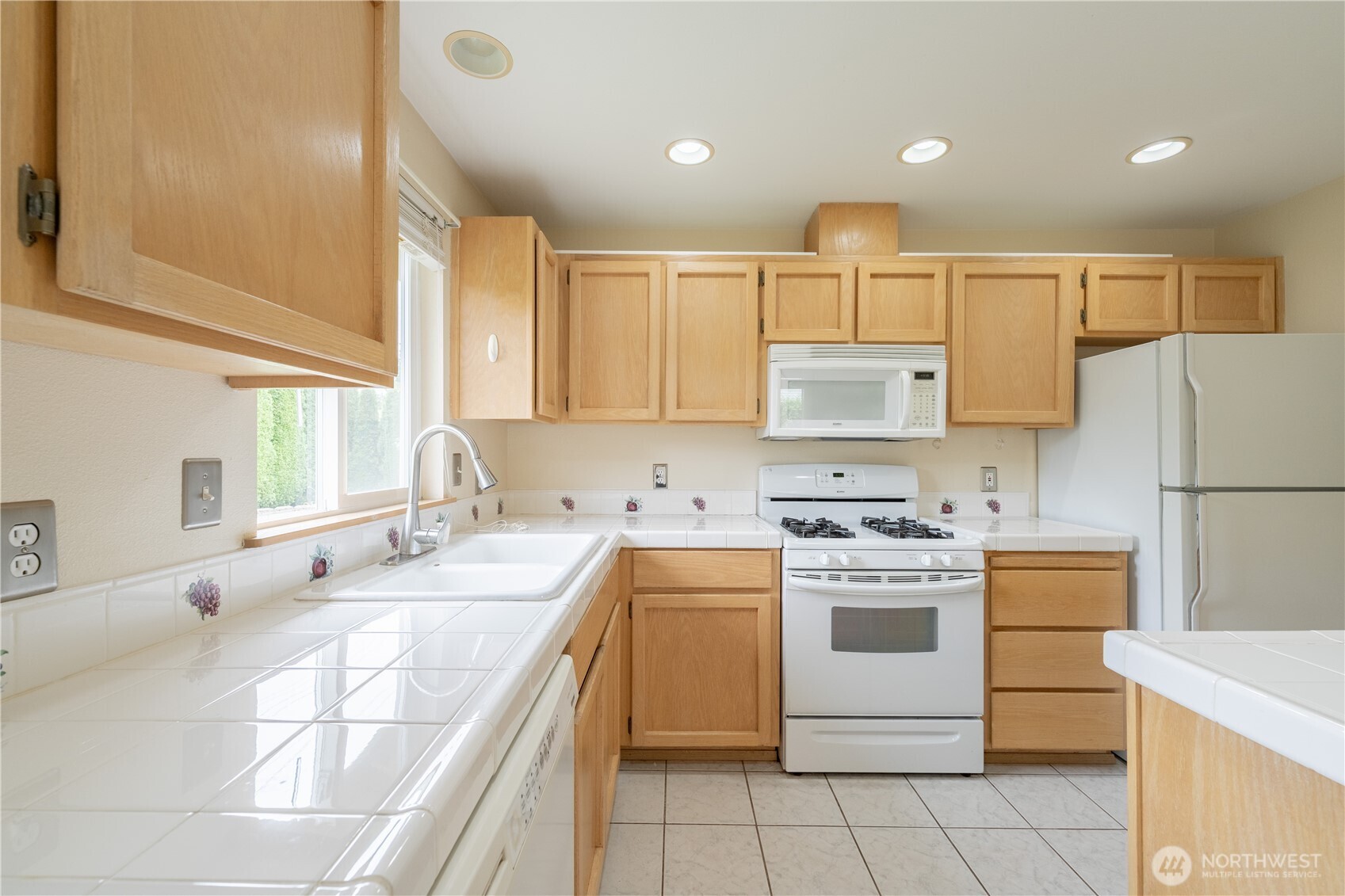 17501 Osprey Road Arlington, WA 98223 - Photo 14 of 40