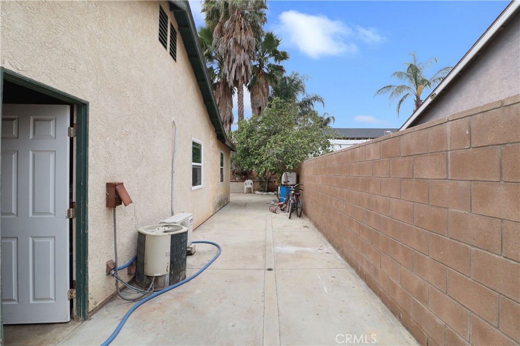 5242 La Salle Street Riverside, CA 92505 - Photo 23 of 29