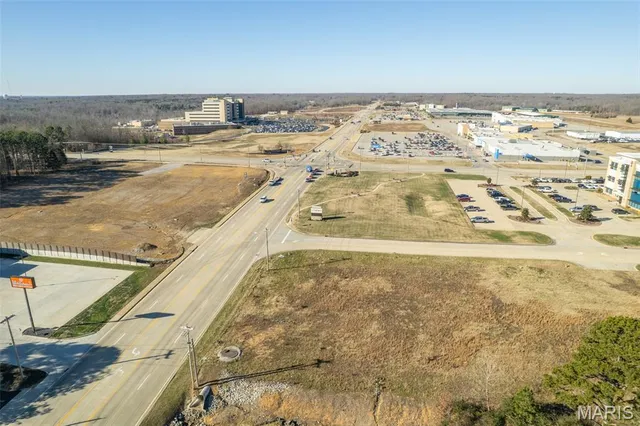 $449,000 | 2911 Oak Grove Road, Poplar Bluff, MO 63901