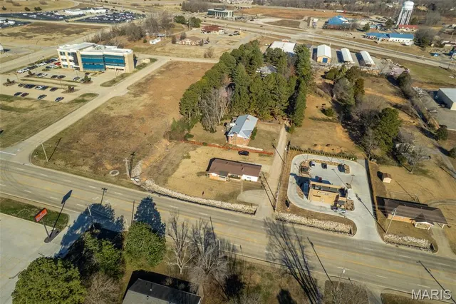 $449,000 | 2911 Oak Grove Road, Poplar Bluff, MO 63901