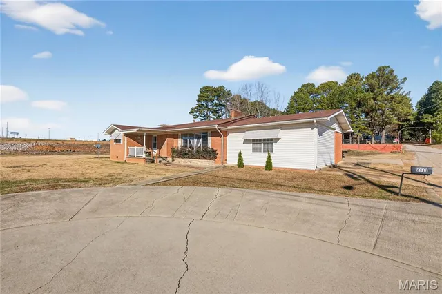 $449,000 | 2911 Oak Grove Road, Poplar Bluff, MO 63901