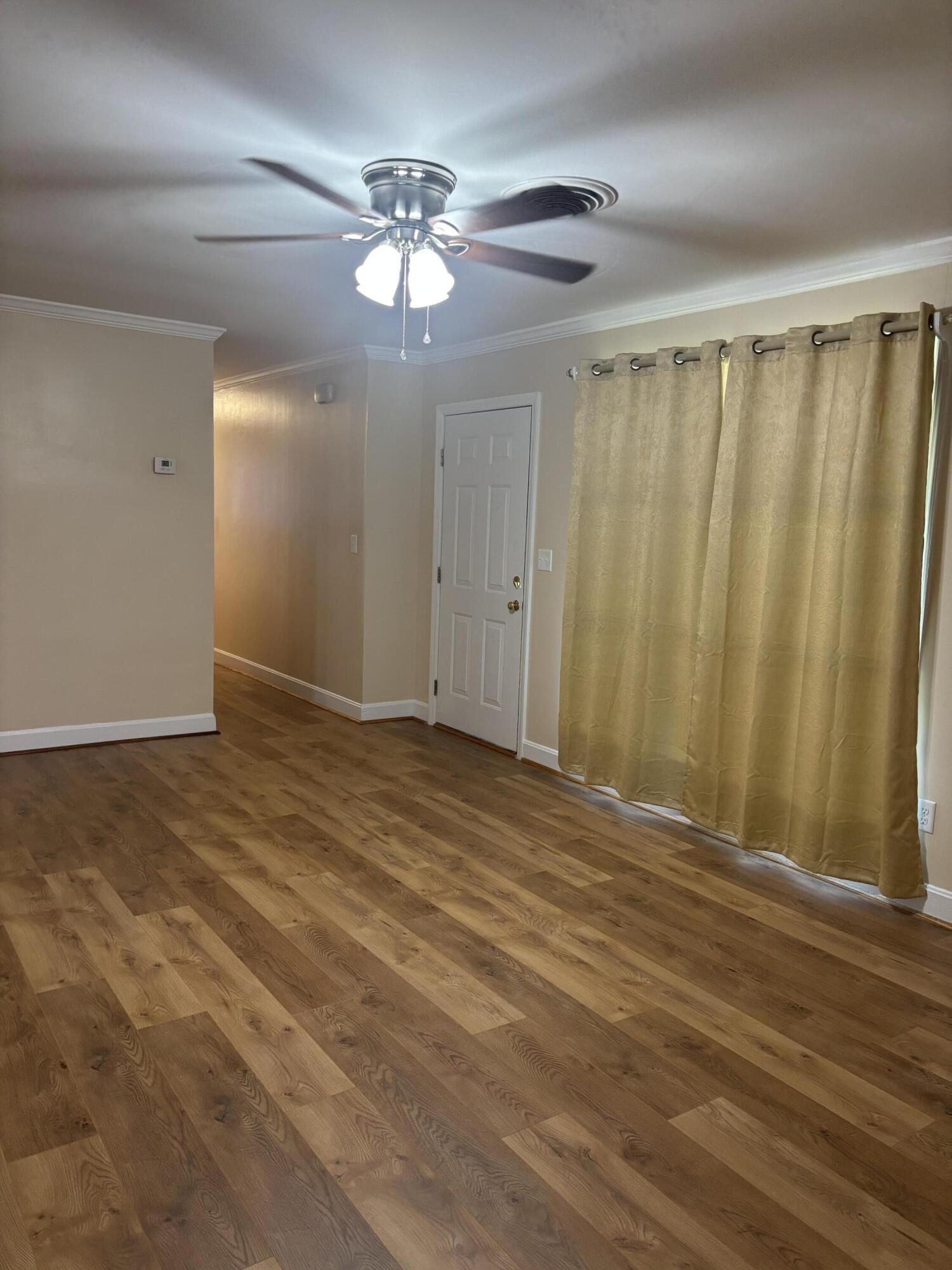 855 Whatley Street Sumter, SC 29154 - Photo 5 of 77 IMG_9822