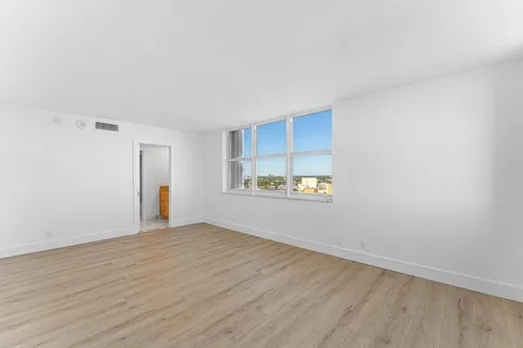 $724,000 | 1340 South Ocean Boulevard, Unit 1407, Pompano Beach, FL 33062