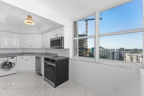 $724,000 | 1340 South Ocean Boulevard, Unit 1407, Pompano Beach, FL 33062