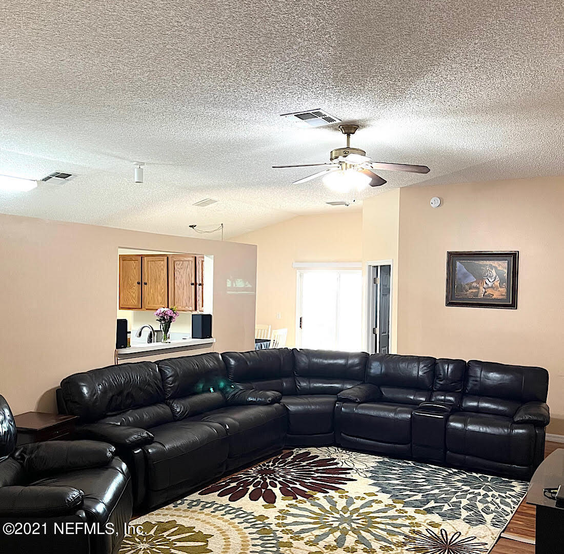 1406 Runes Court Middleburg, FL 32068 - Photo 12 of 29 26