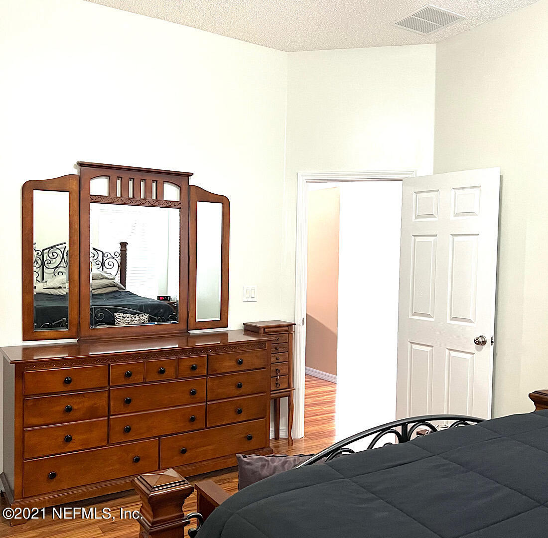 1406 Runes Court Middleburg, FL 32068 - Photo 15 of 29 Master Bedroom