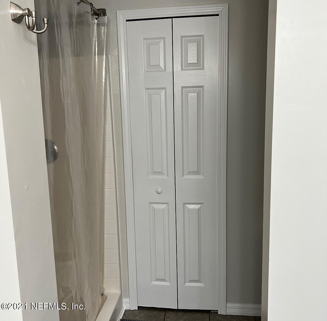 1406 Runes Court Middleburg, FL 32068 - Photo 20 of 29 Closet