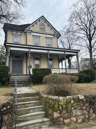 $270,250 | 328 Mountain Avenue Southwest, Roanoke, VA 24016