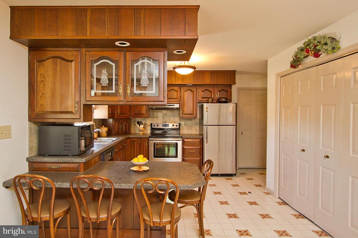 241 Keener Road Lititz, PA 17543 - Photo 13 of 50