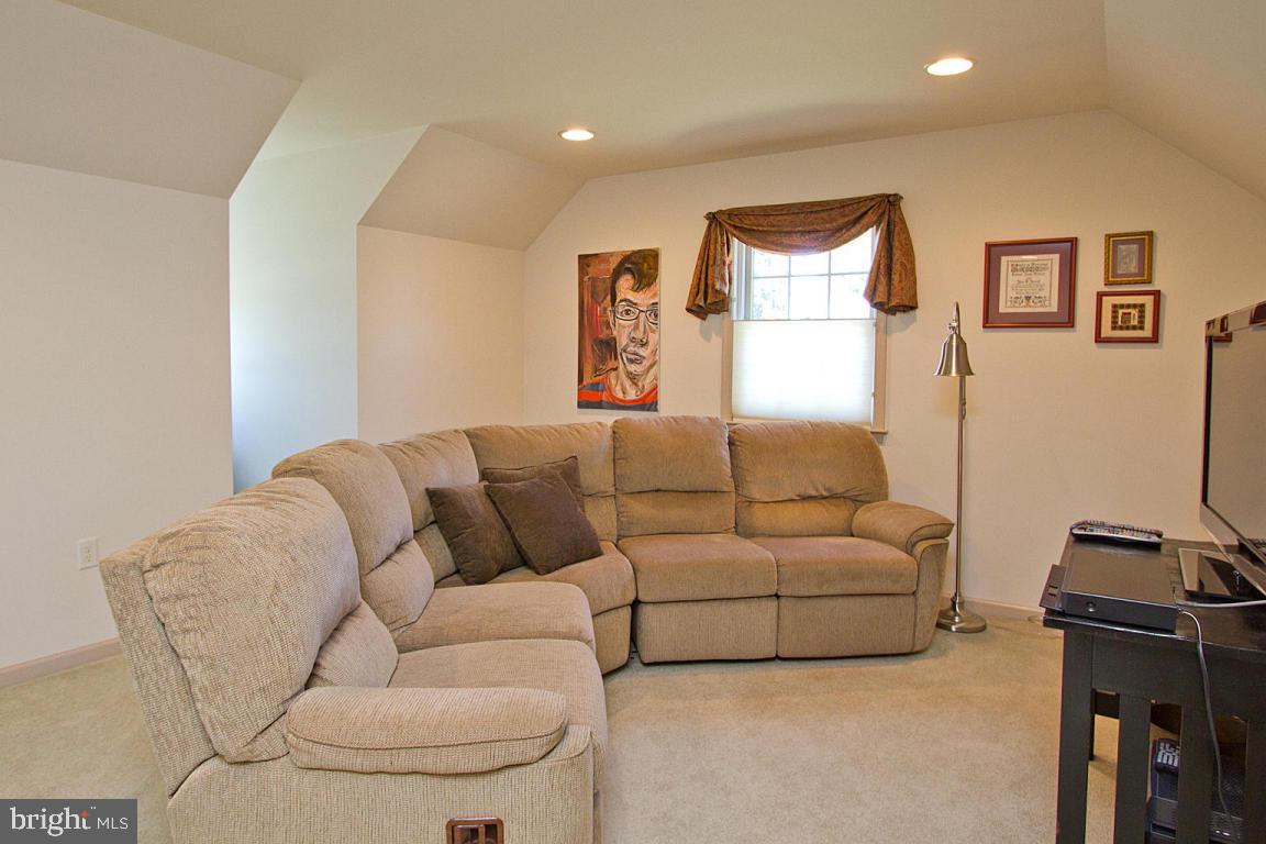 241 Keener Road Lititz, PA 17543 - Photo 33 of 50