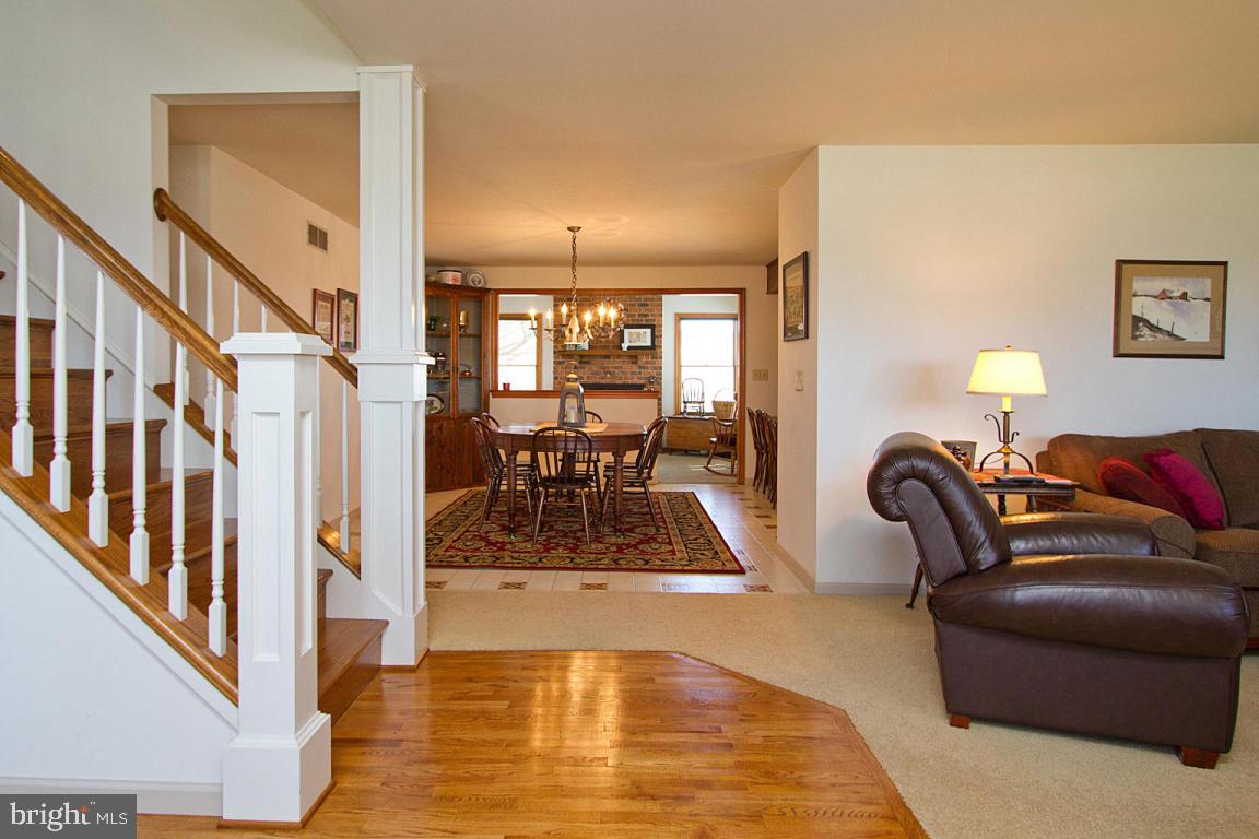 241 Keener Road Lititz, PA 17543 - Photo 5 of 50