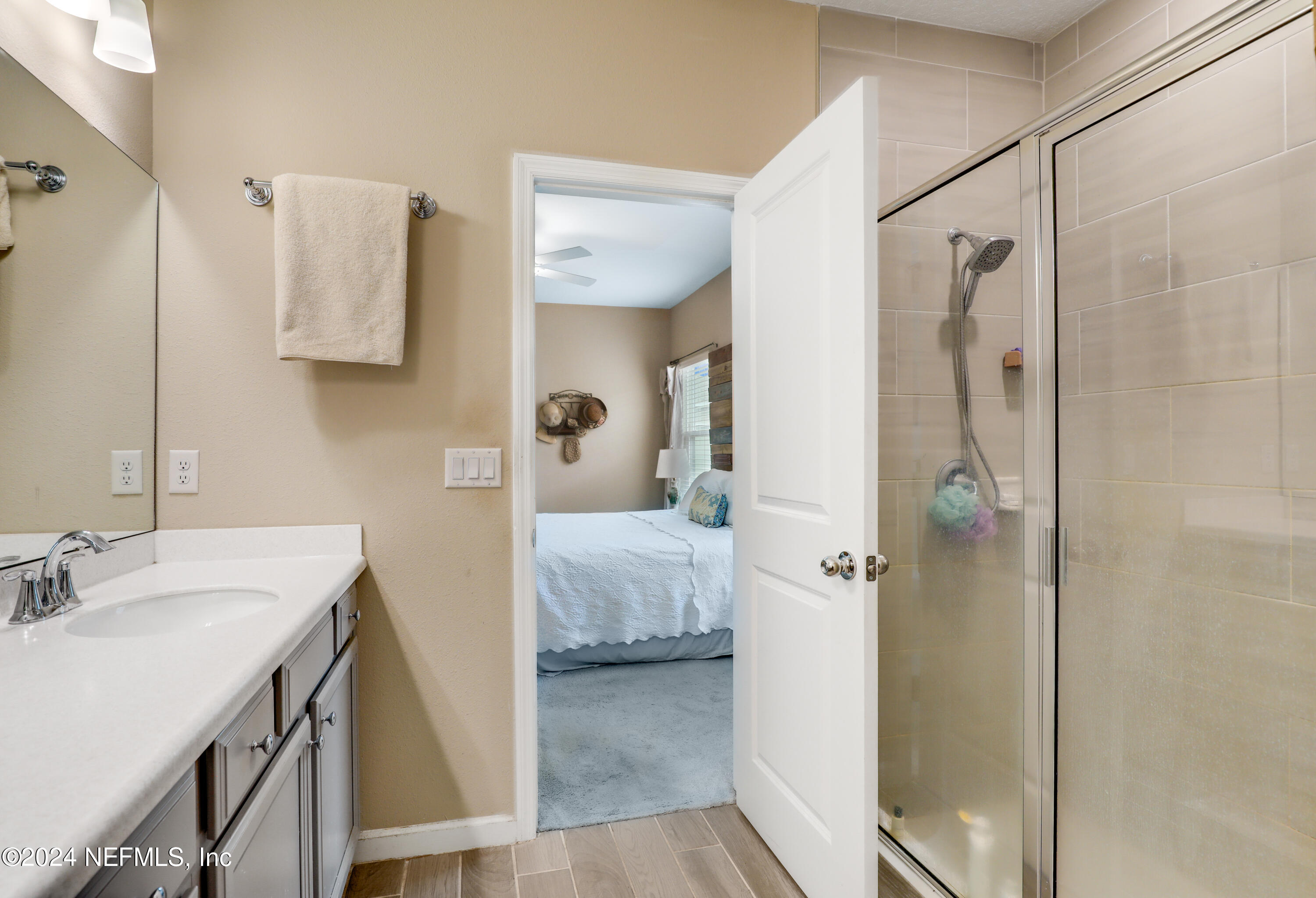 7453 Rimrock Court Jacksonville, FL 32222 - Photo 25 of 69 24 Master Bathroom