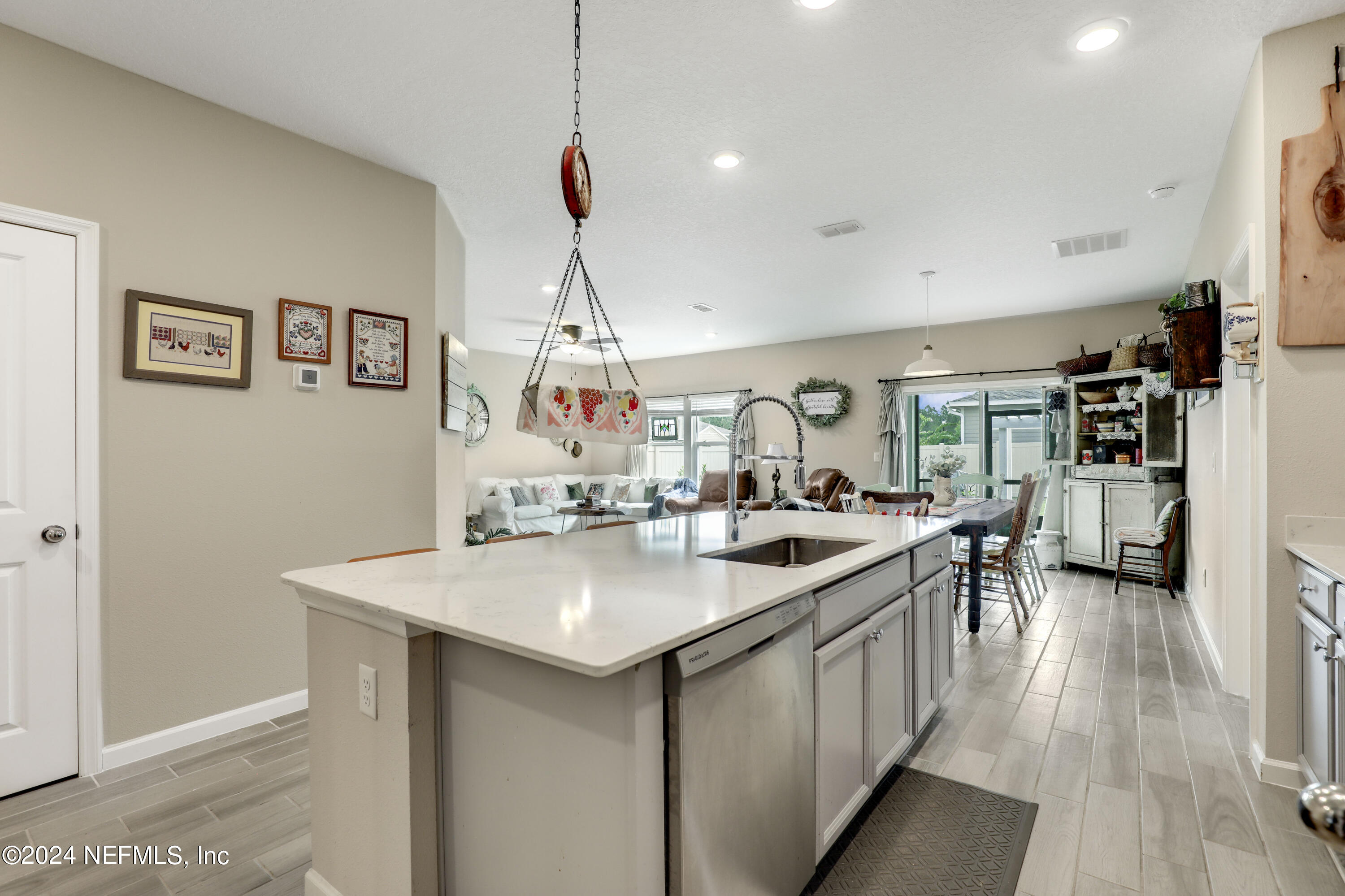 7453 Rimrock Court Jacksonville, FL 32222 - Photo 5 of 69 04 Kitchen