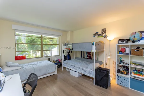 $1,950,000 | 155 Ocean Ln Drive, Unit 201, Key Biscayne, FL 33149