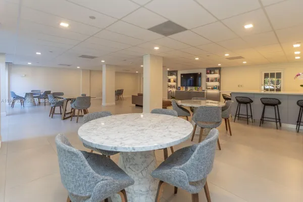 $1,950,000 | 155 Ocean Ln Drive, Unit 201, Key Biscayne, FL 33149