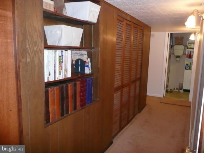 6906 Gillings Road Springfield, VA 22152 - Photo 4 of 20 Interior (General)