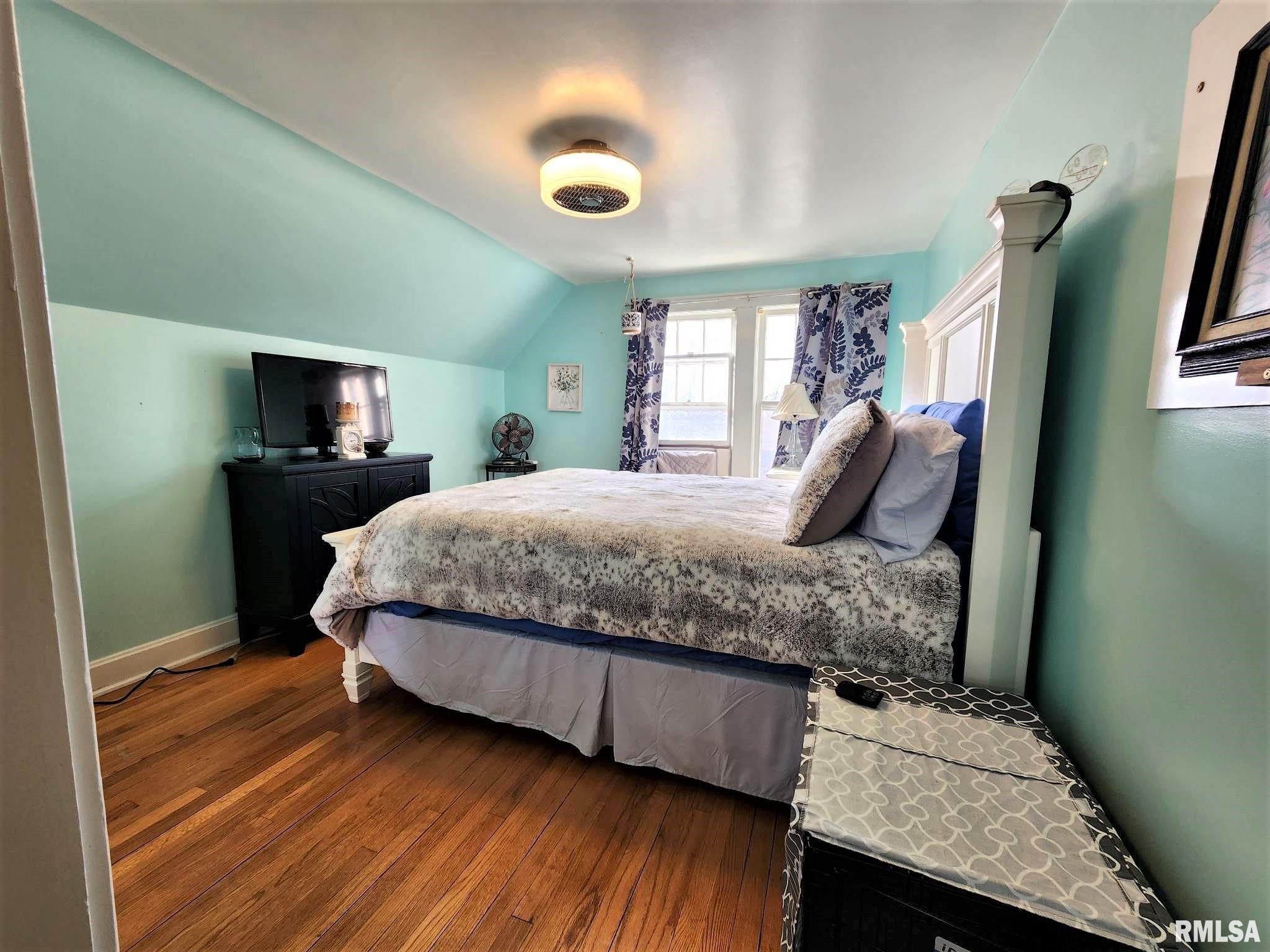 2017 Monroe Street Quincy, IL 62301 - Photo 13 of 27 Gallery Image 13