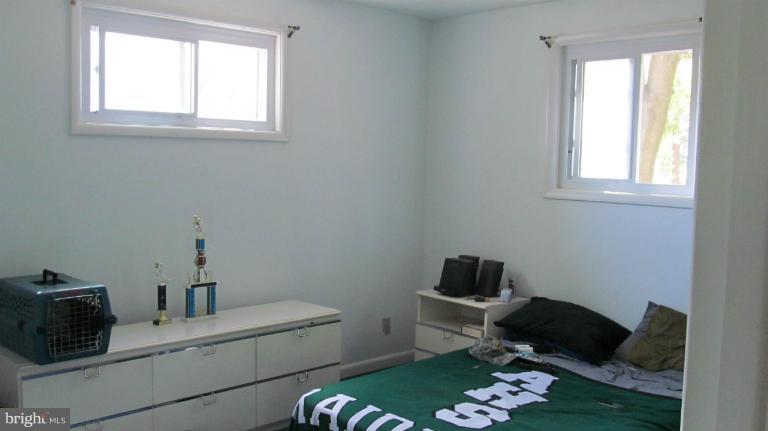 9501 Curran Road Silver Spring, MD 20901 - Photo 4 of 17 Bath (Master)
