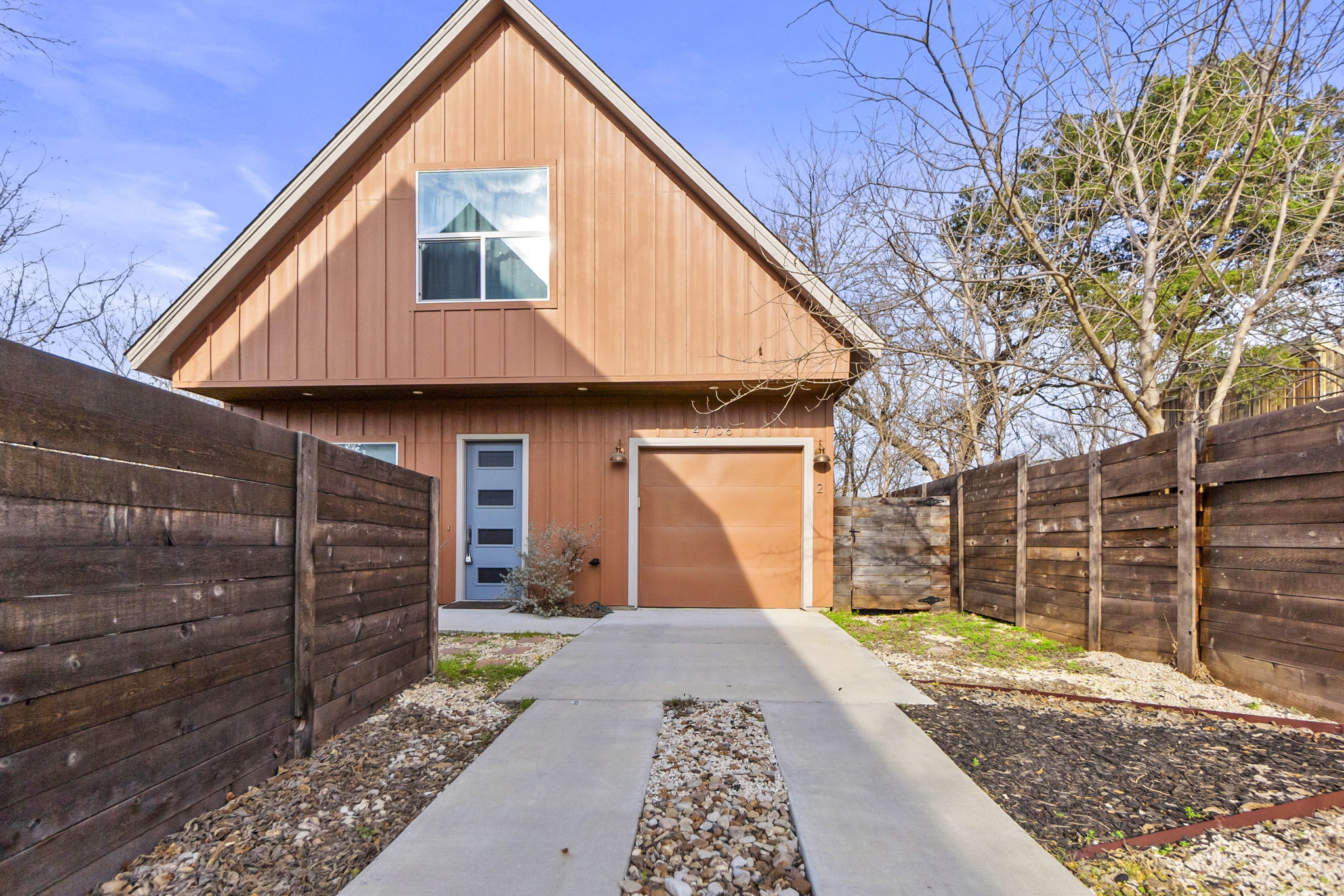4706 Santa Anna Street, Unit 2 Austin, TX 78721 - Photo 2 of 23