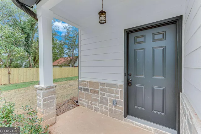 $1,800 | 44 Bond Street, Unit A, Royston, GA 30662