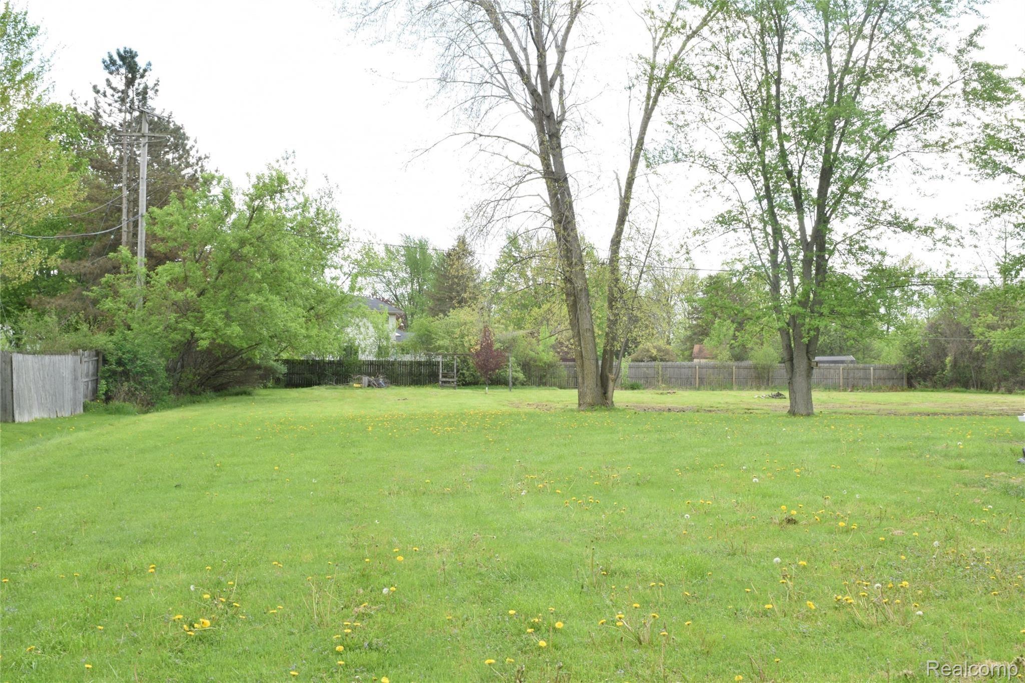 8257 Potter Road Flushing, MI 48433 - Photo 18 of 18 Backyard View - Total 1 Acre Lot