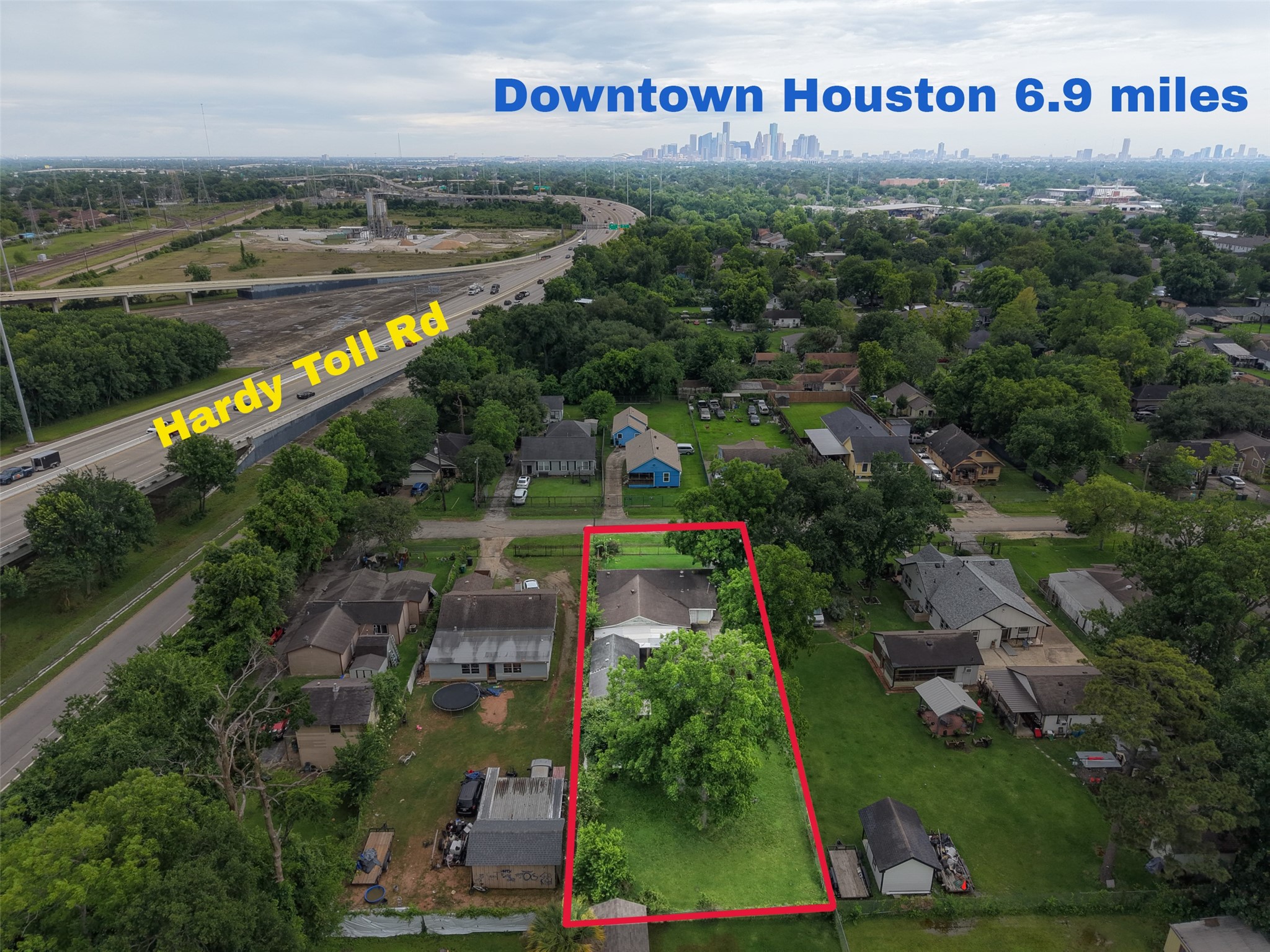 1213 Post Street Houston, TX 77022 - Photo 1 of 20