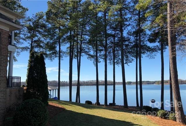 498 Bay Harbour Road Mooresville, NC 28117 - Photo 3 of 31