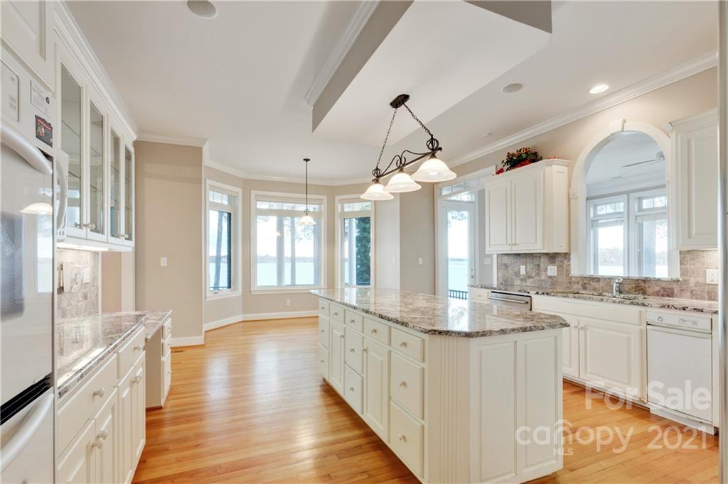 498 Bay Harbour Road Mooresville, NC 28117 - Photo 7 of 31