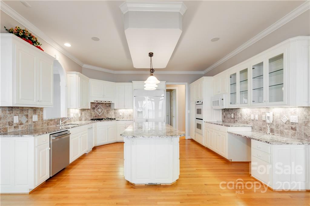 498 Bay Harbour Road Mooresville, NC 28117 - Photo 10 of 31