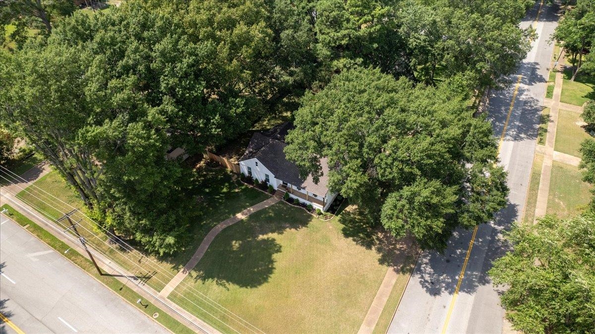 5596 Rich Road Memphis, TN 38120 - Photo 28 of 34 a view of swimming pool from a lake view
