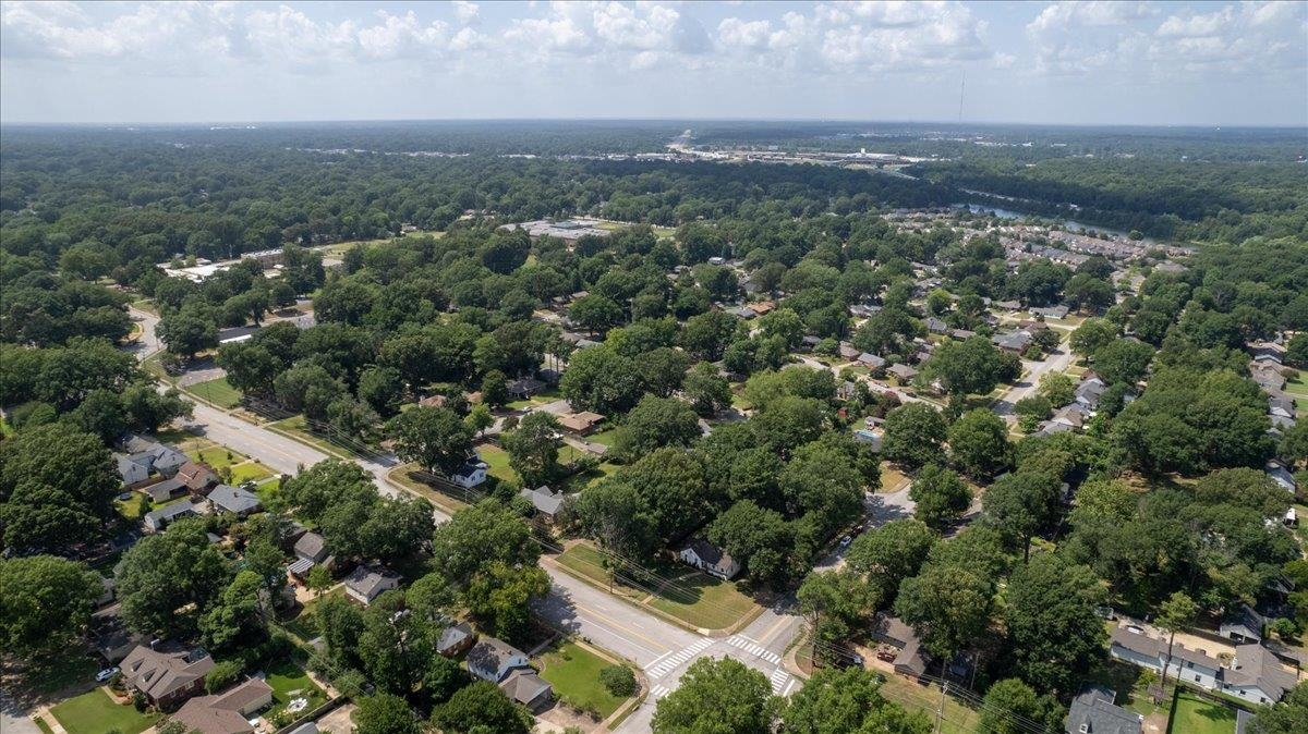 5596 Rich Road Memphis, TN 38120 - Photo 33 of 34 an aerial view of a city with lots of residential buildings