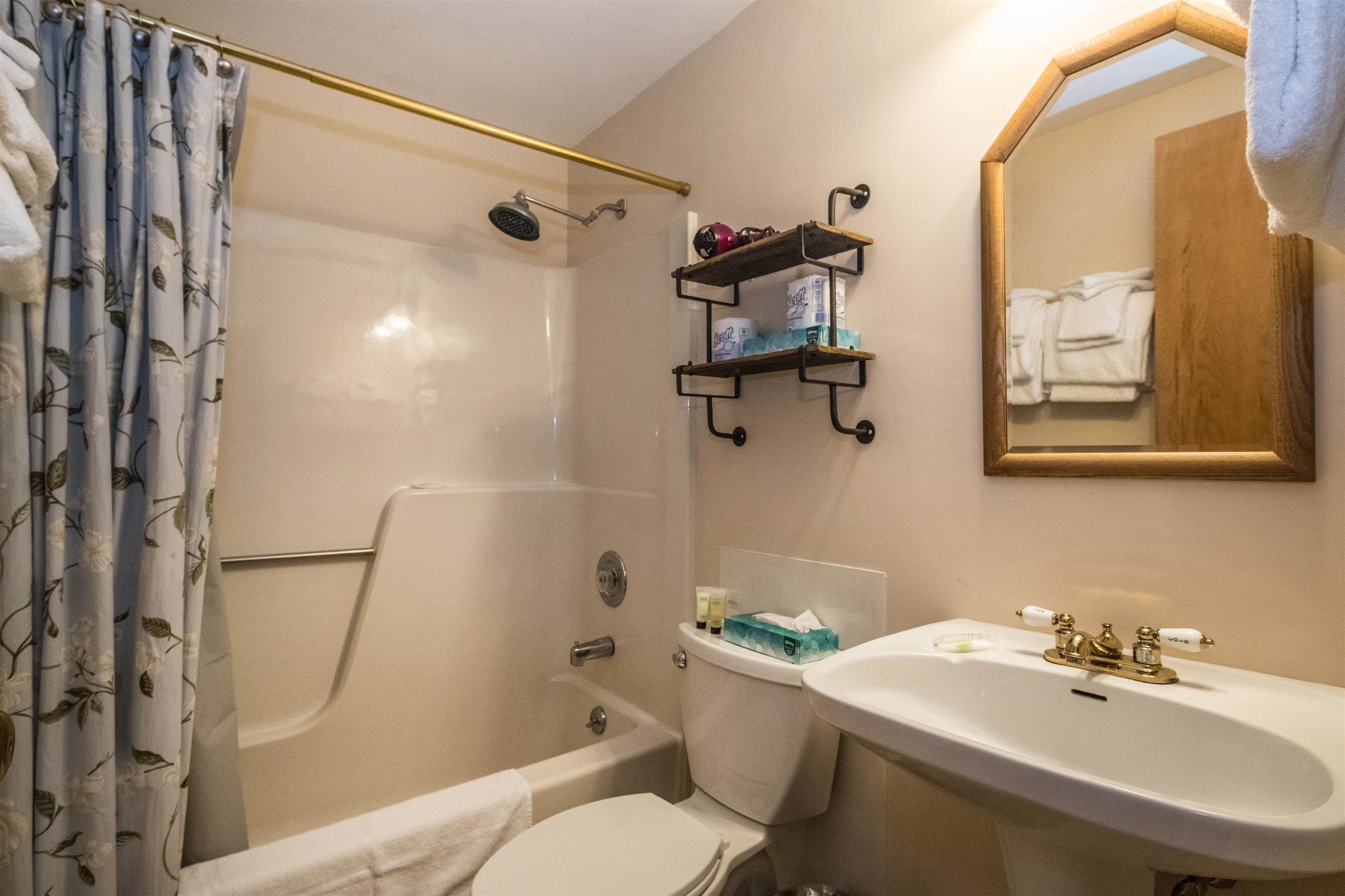 78 Cream Hill Road Mendon, VT 05701 - Photo 34 of 59