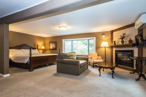 $1,374,000 | 78 Cream Hill Road, Mendon, VT 05751