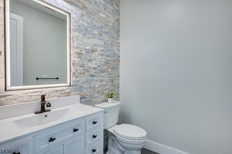 54 Nevsky Street Edison, NJ 08820 - Photo 43 of 47