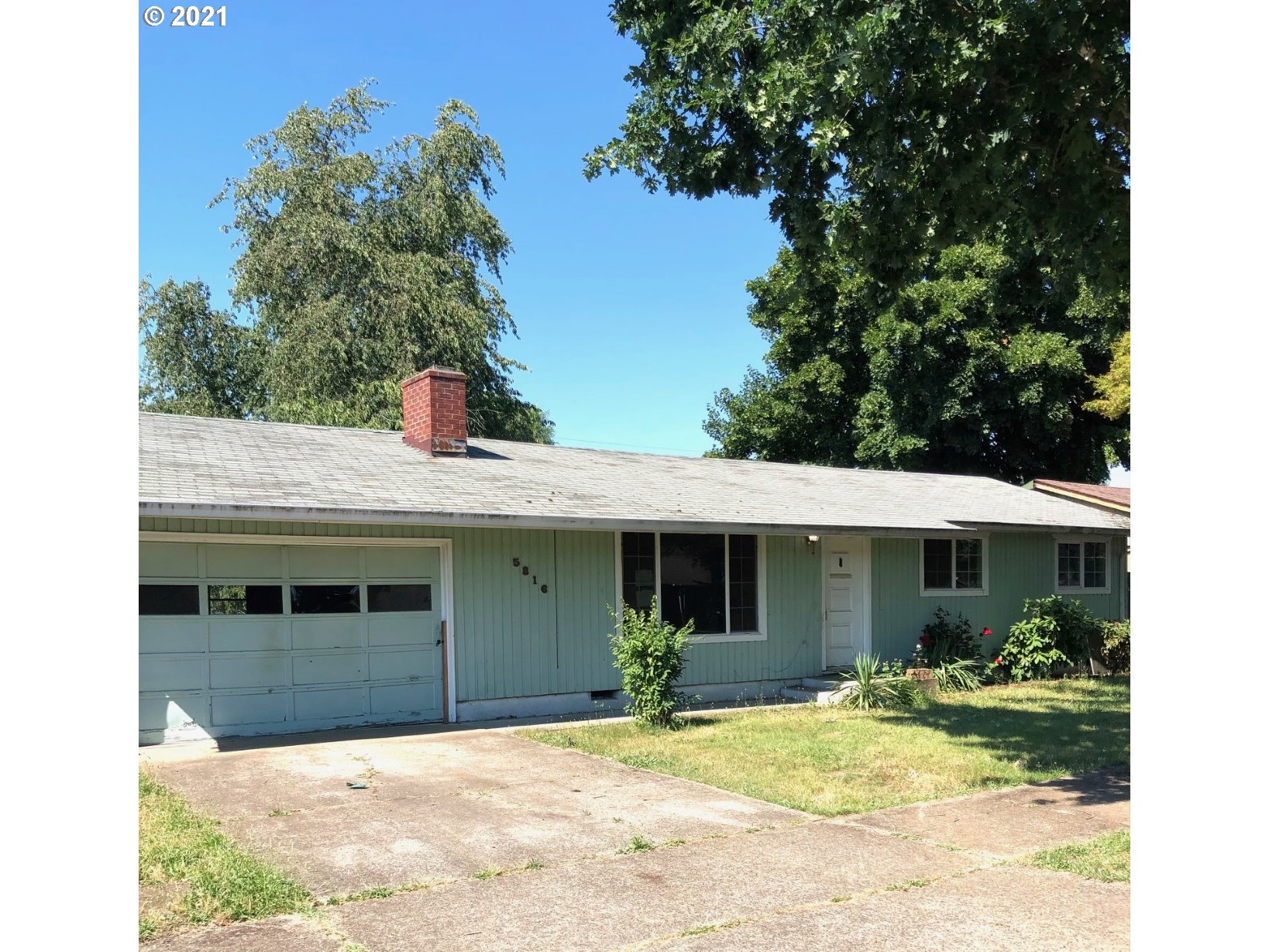 5816 F Street Springfield, OR 97478 - Photo 1 of 12