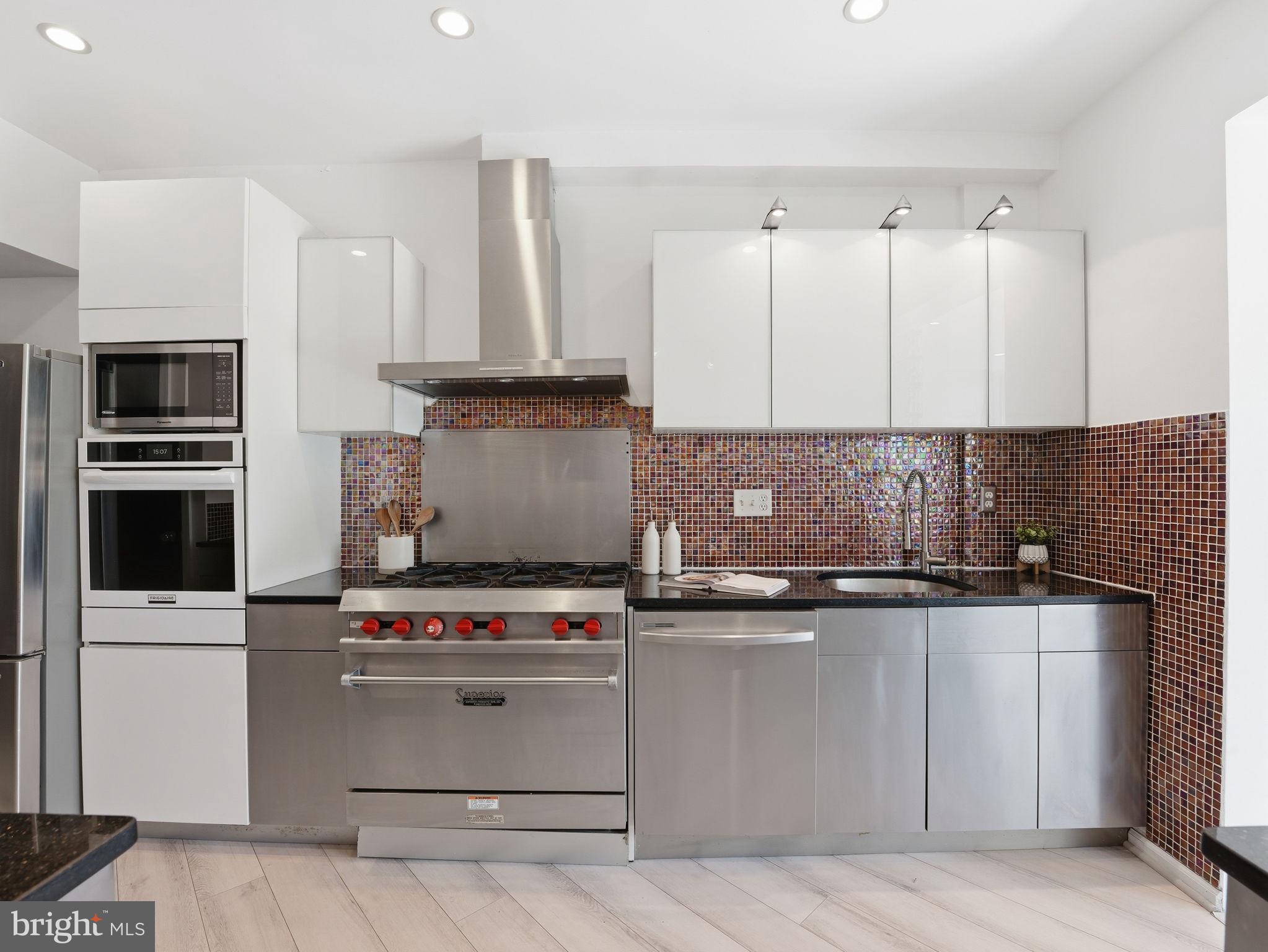 1922 Park Road Northwest Washington, DC 20010 - Photo 13 of 38