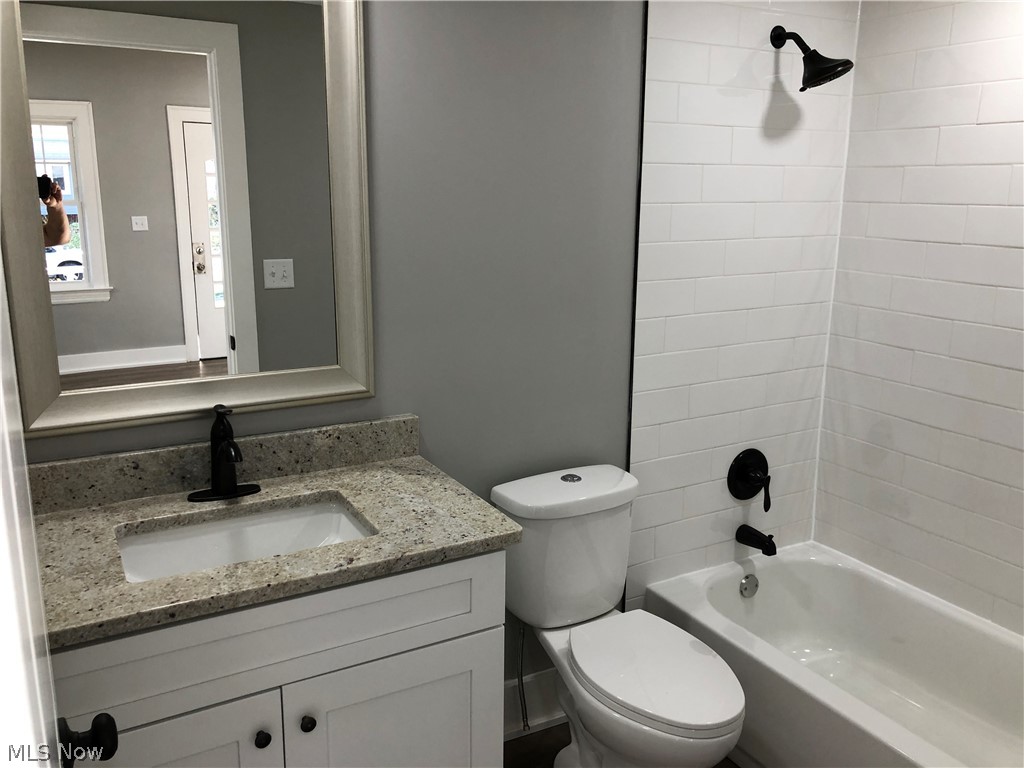 4491 Broadale Road Cleveland, OH 44109 - Photo 10 of 20 Gallery Image 10