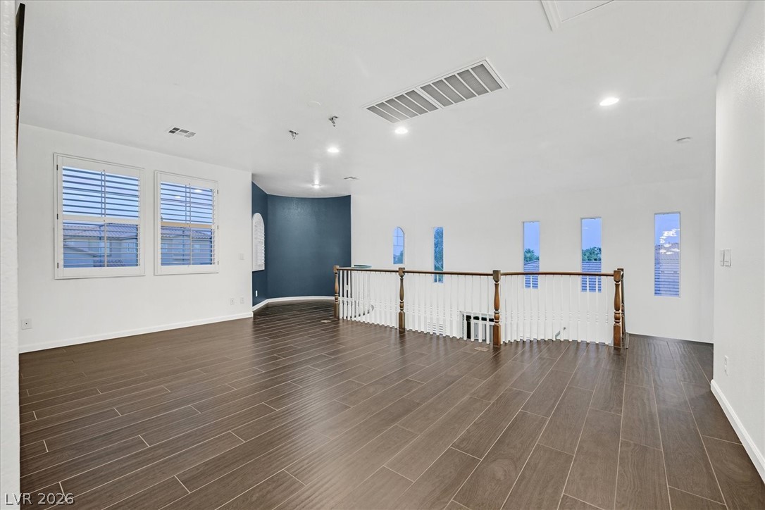 11377 Rancho Villa Verde Place Las Vegas, NV 89138 - Photo 11 of 46