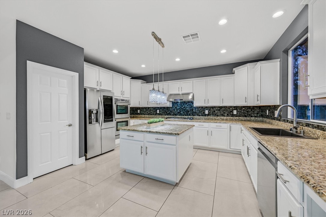 11377 Rancho Villa Verde Place Las Vegas, NV 89138 - Photo 9 of 46