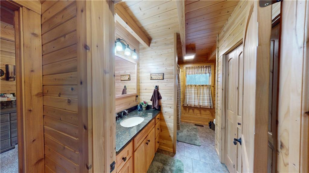 4808 Pittsburgh Road Harrisville, PA 16038 - Photo 14 of 46 1st Floor Full Bath