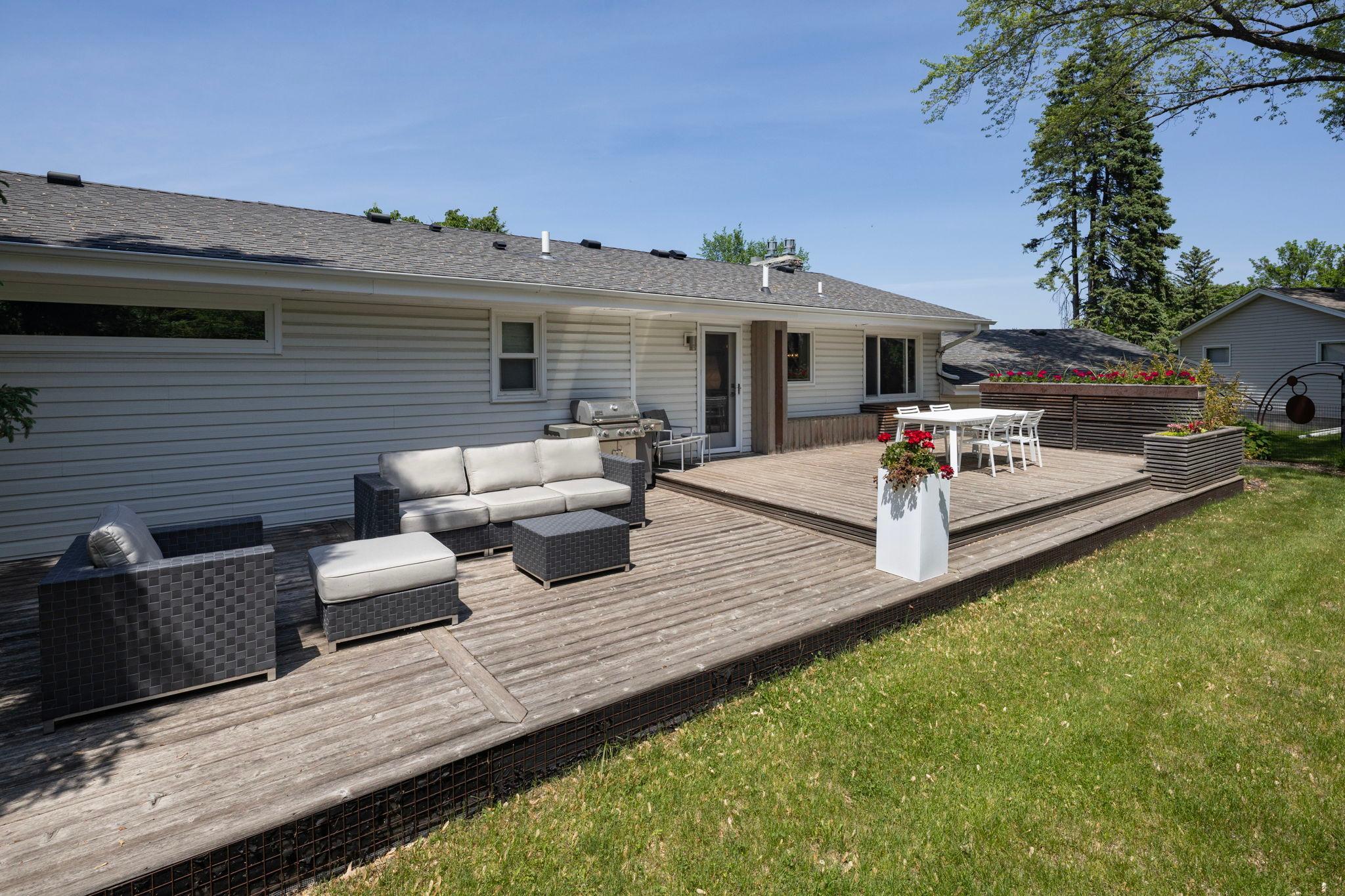 6725 Valley View Road Edina, MN 55439 - Photo 16 of 40